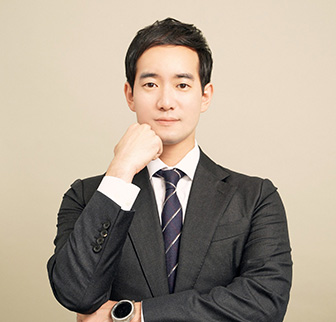 사무장 전성훈